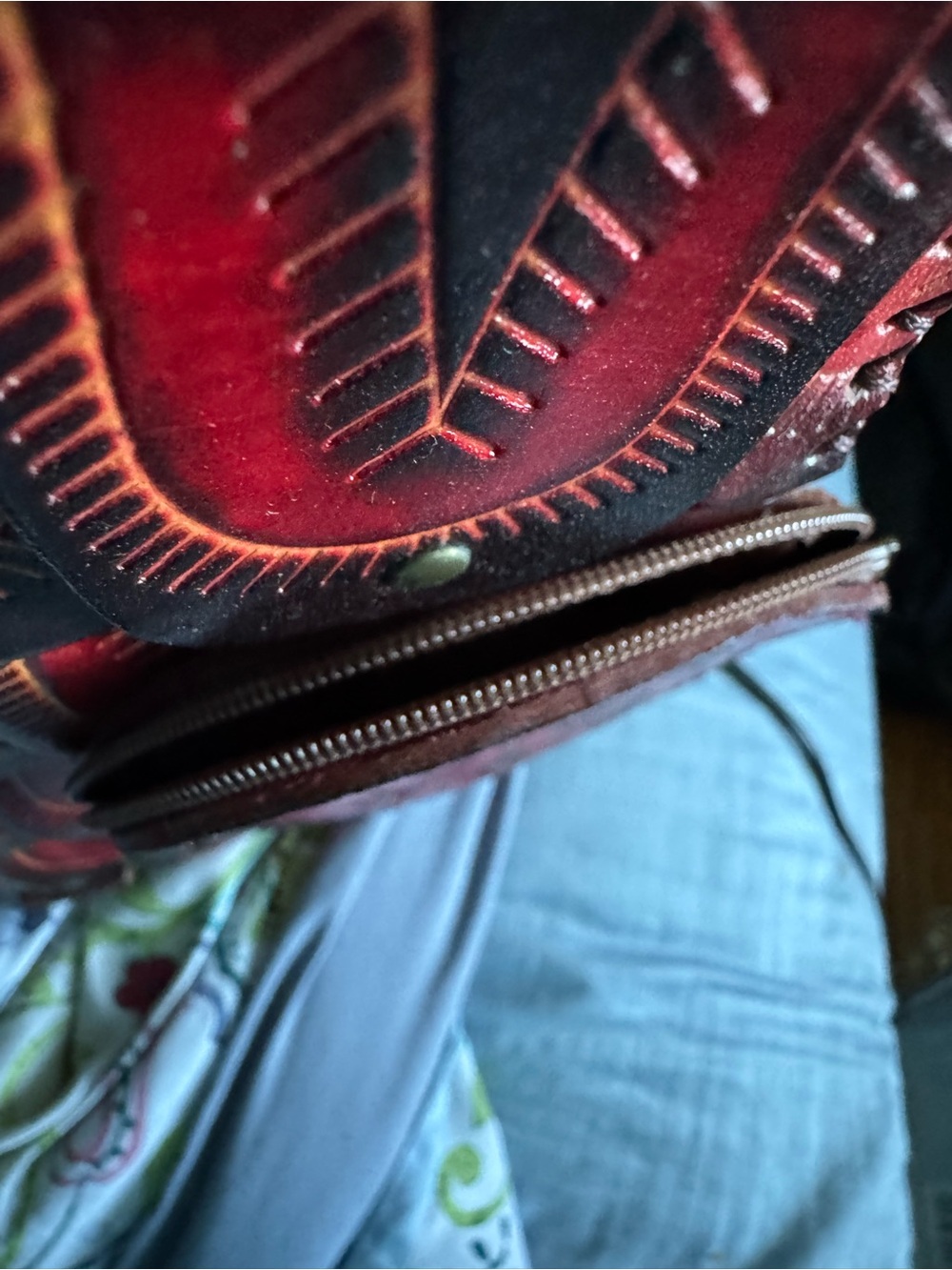 Artisan Red Owl Leather Crossbody Bag - Picture 5 of 6